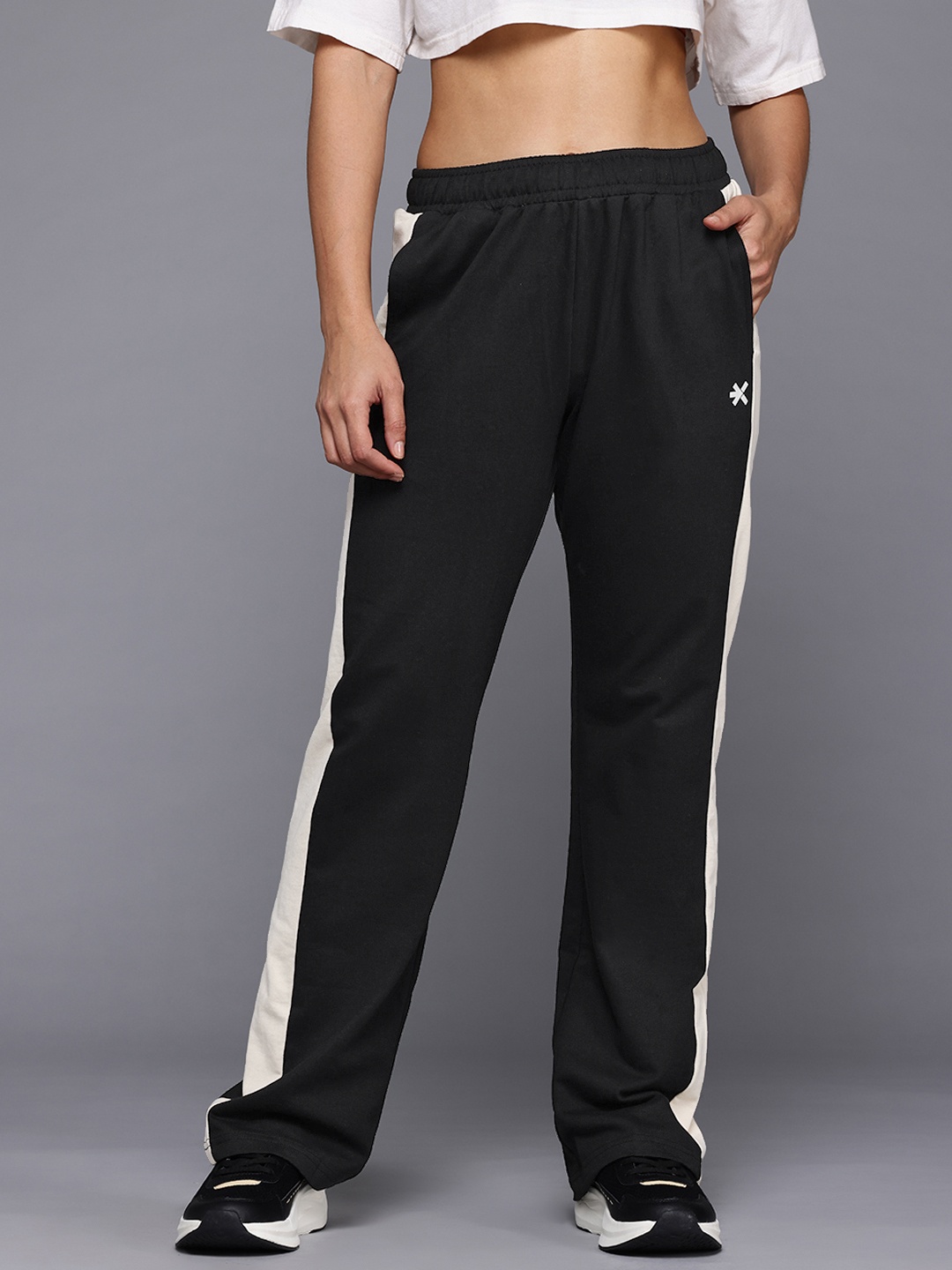 

HRX by Hrithik Roshan Women Lifestyle Track Pants, Black