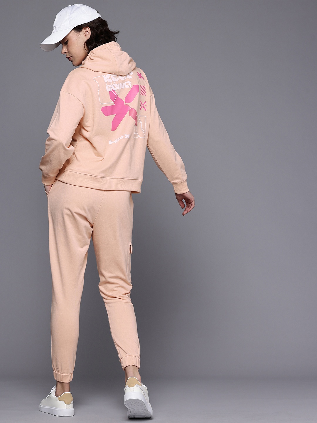 

HRX by Hrithik Roshan Women Printed Tracksuit, Peach