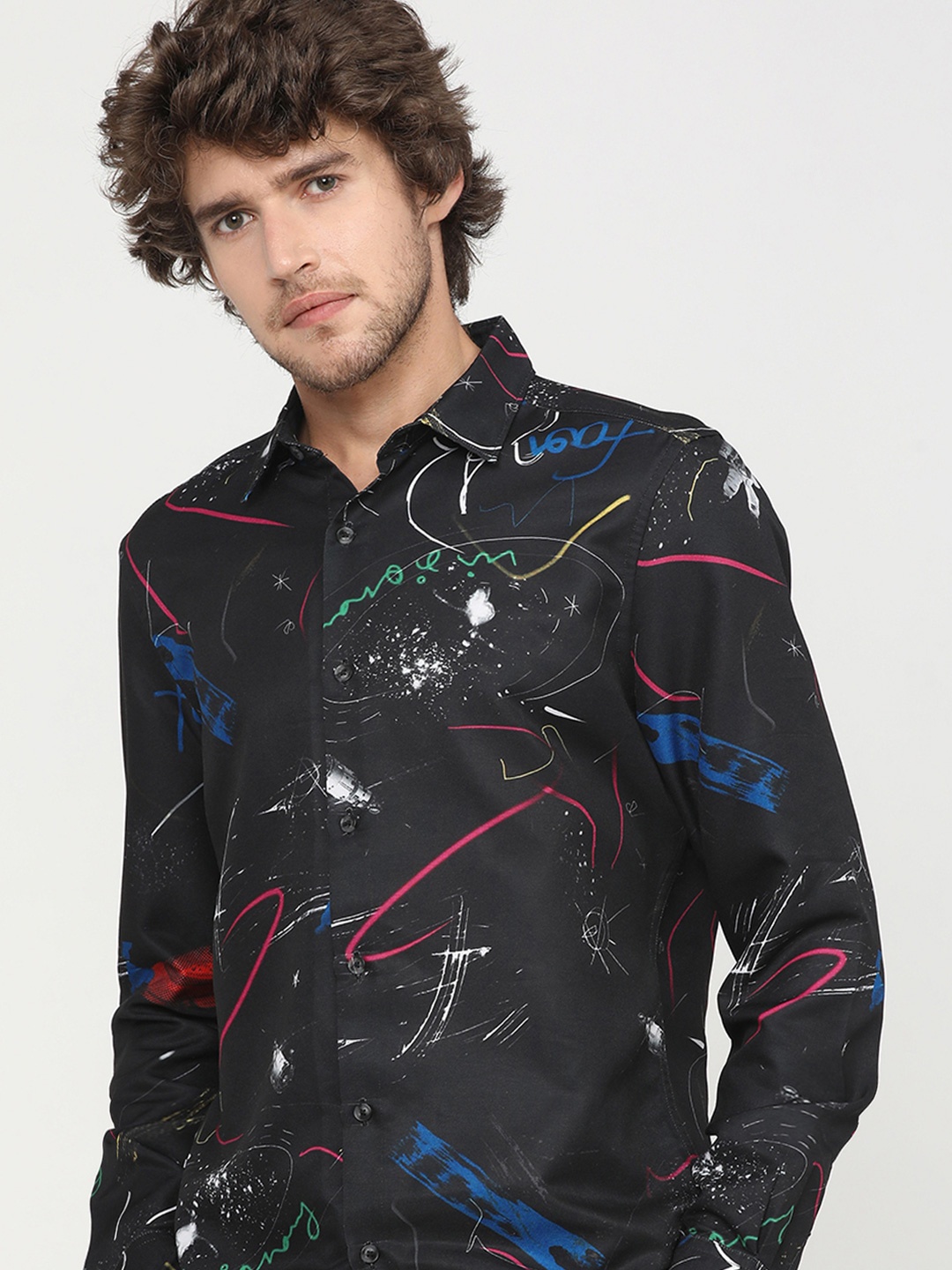 

HIGHLANDER Men Slim Fit Printed Shirt, Black