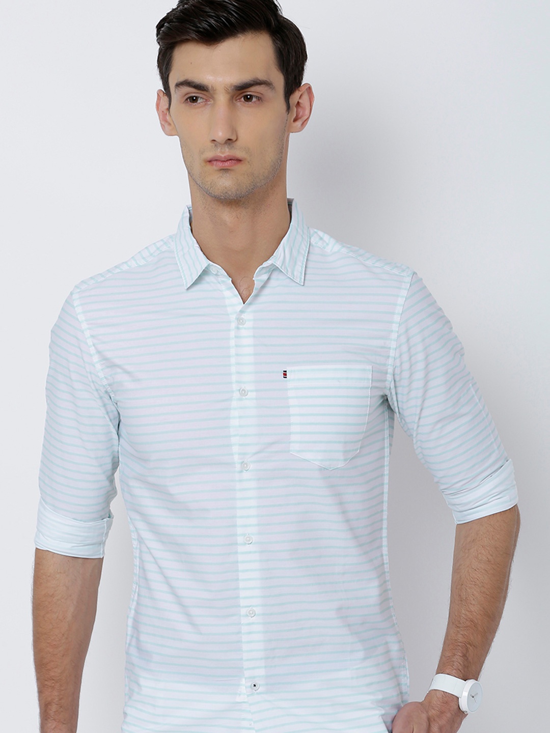 

HIGHLANDER Men Slim Fit Striped Shirt, White