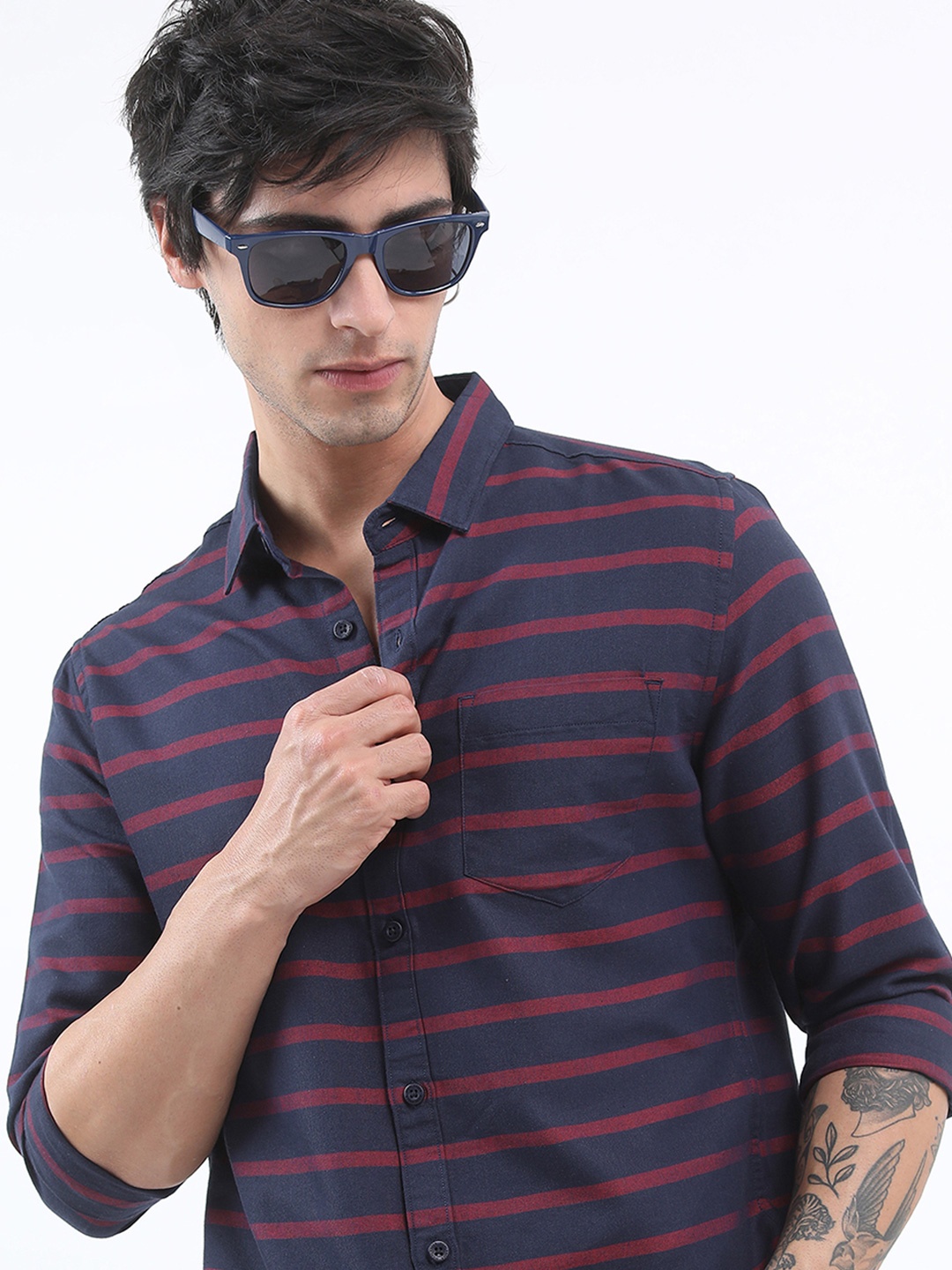 

HIGHLANDER Men Slim Fit Striped Shirt, Navy blue