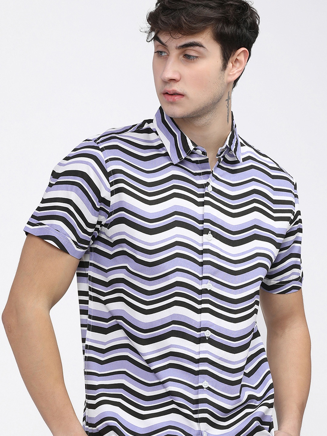 

HIGHLANDER Men Slim Fit Printed Shirt, White