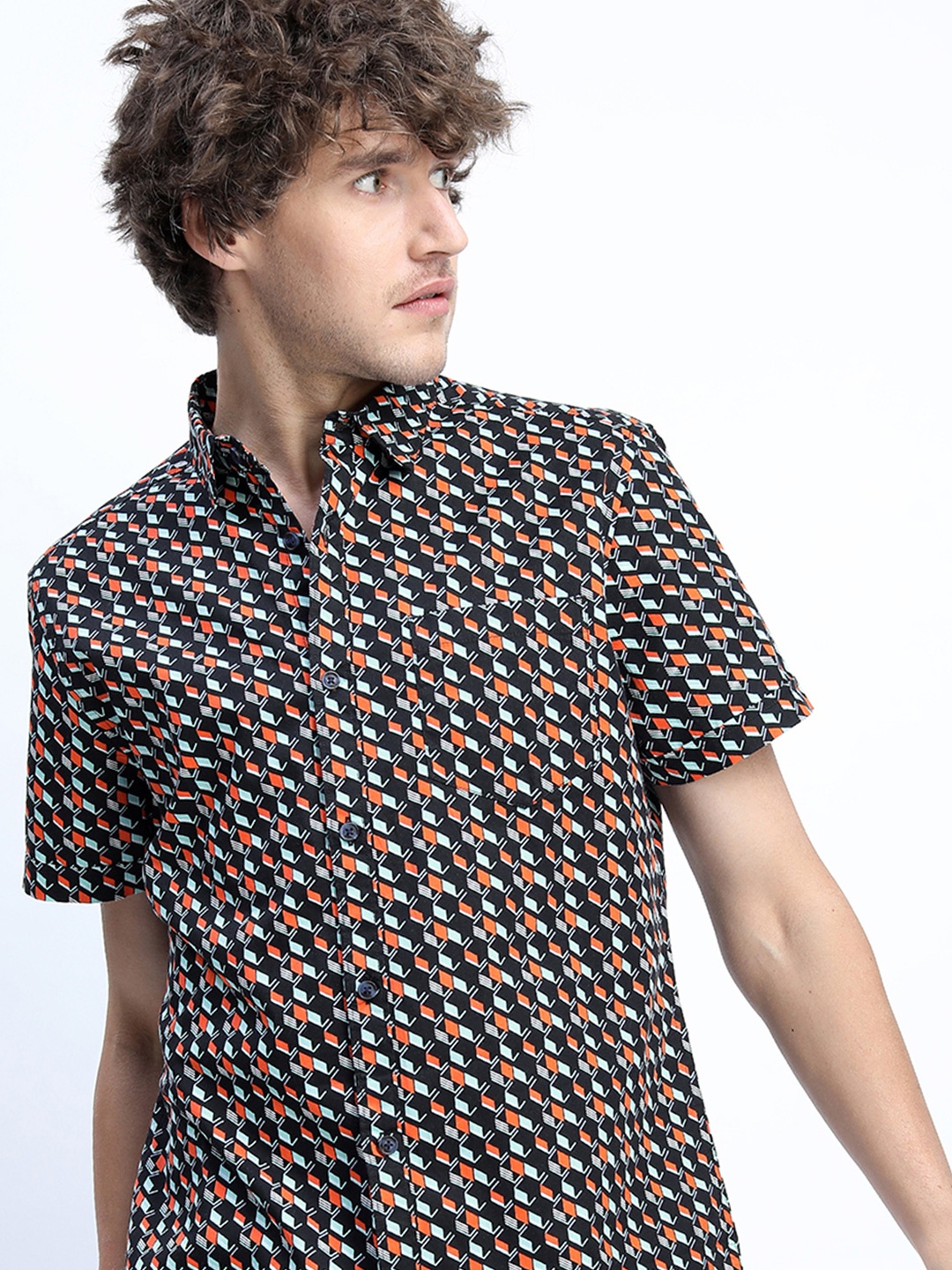 

HIGHLANDER Men Slim Fit Printed Shirt, Black