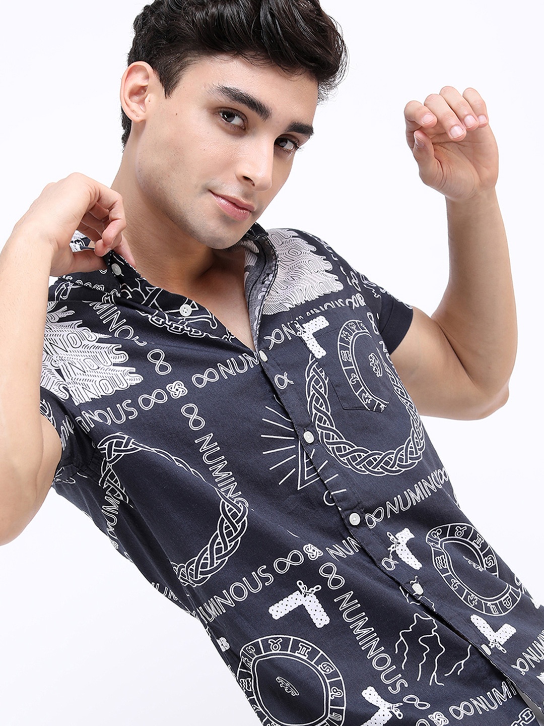 

HIGHLANDER Men Slim Fit Printed Shirt, Grey