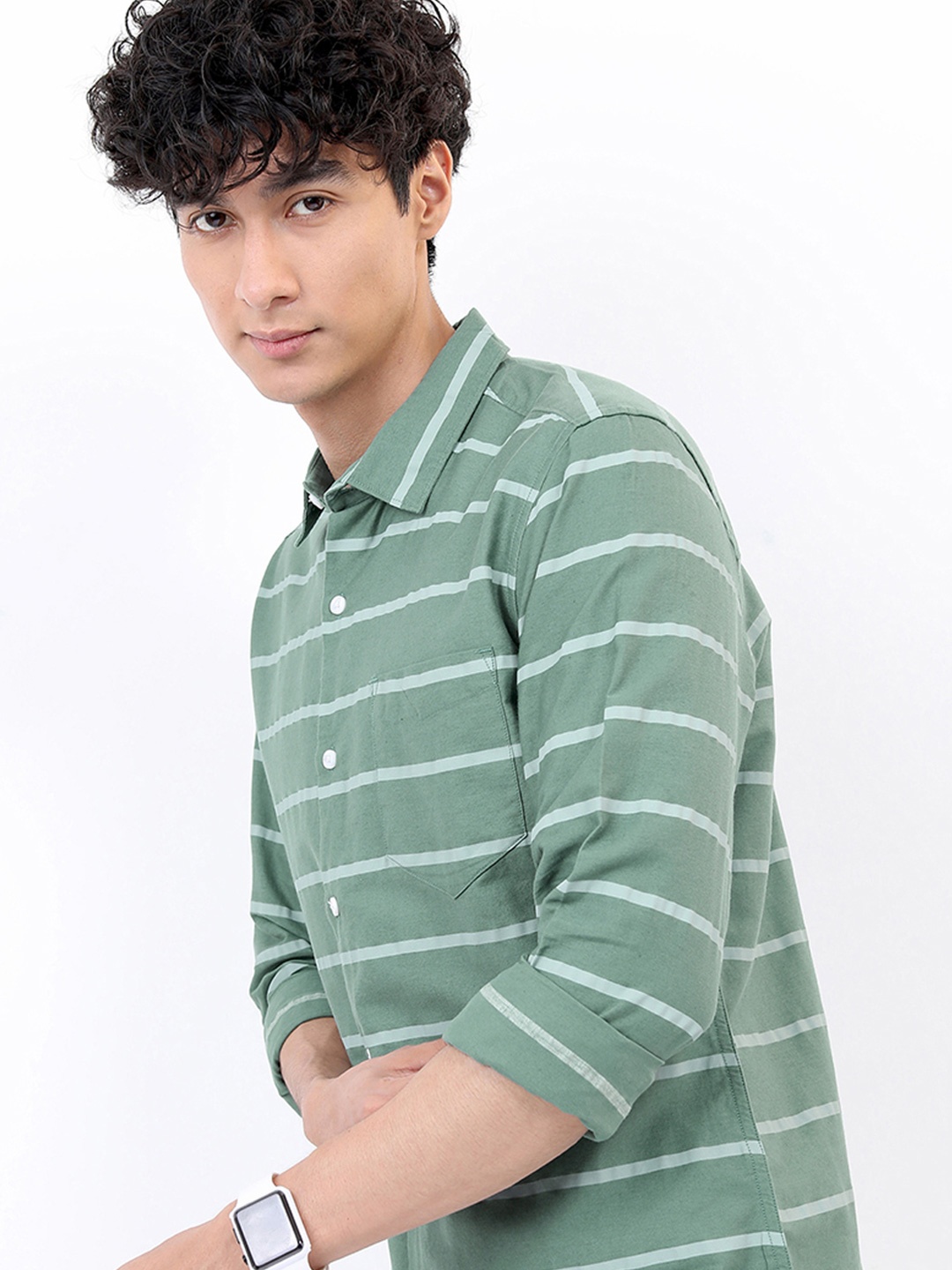 

HIGHLANDER Men Slim Fit Striped Shirt, Green