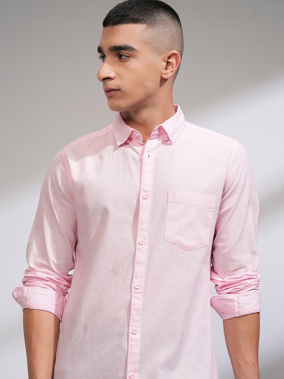 

HIGHLANDER Men Slim Fit Solid Casual Shirt, Pink