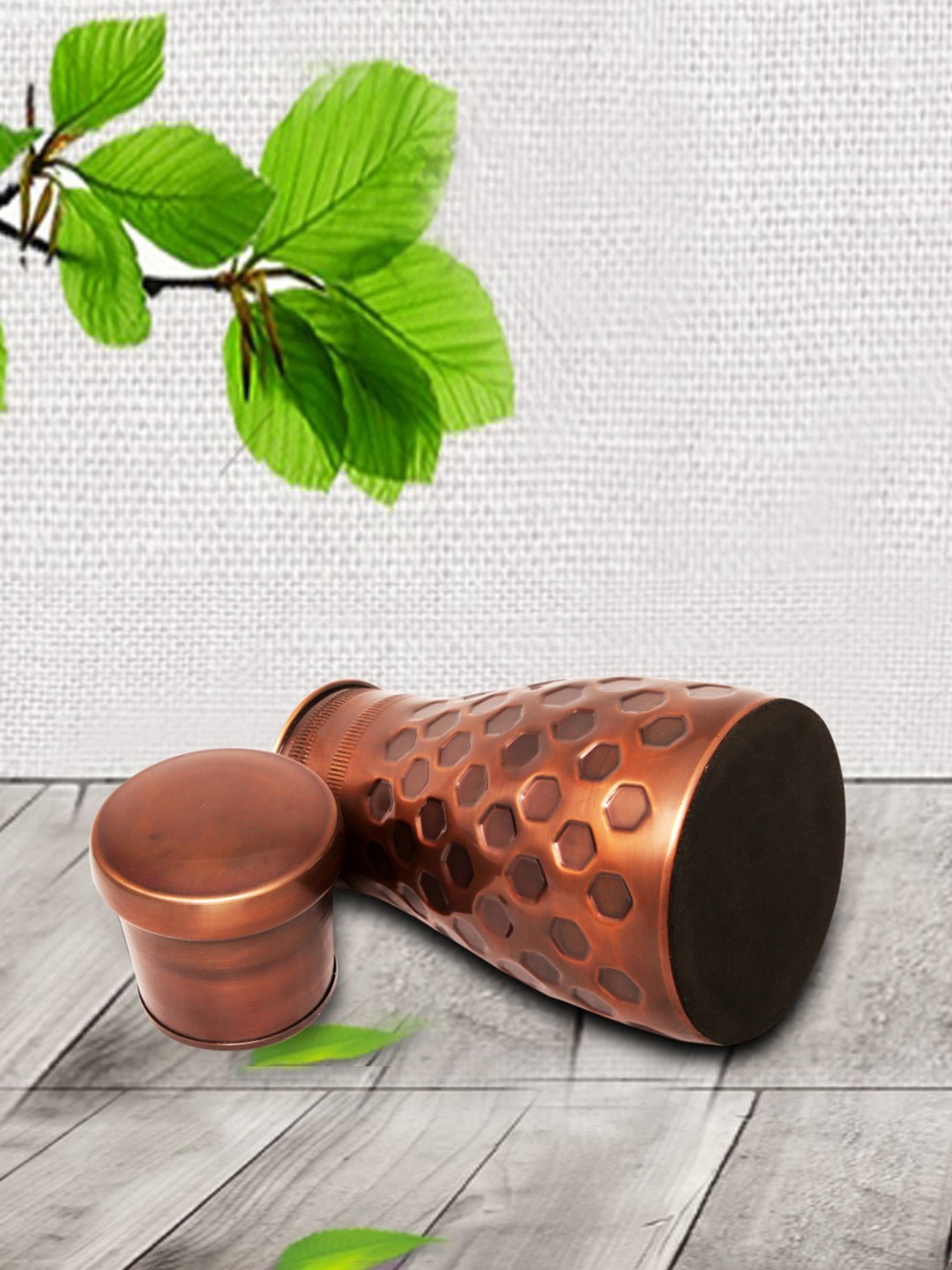 

Tambra Rarity Copper-Toned Diamond Textured Water Bottle 1200 ML