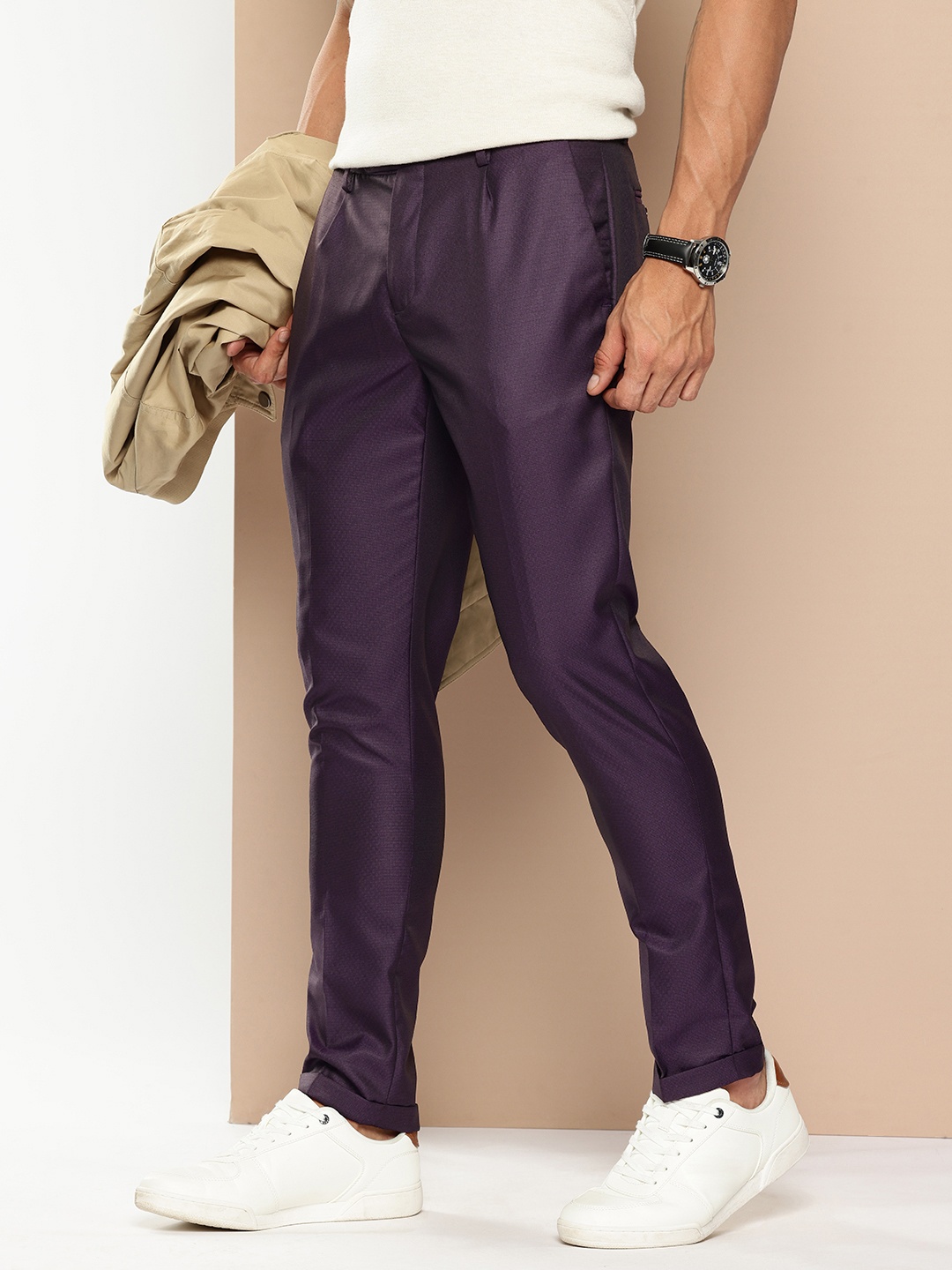 

encore by INVICTUS Men Textured Trousers, Purple