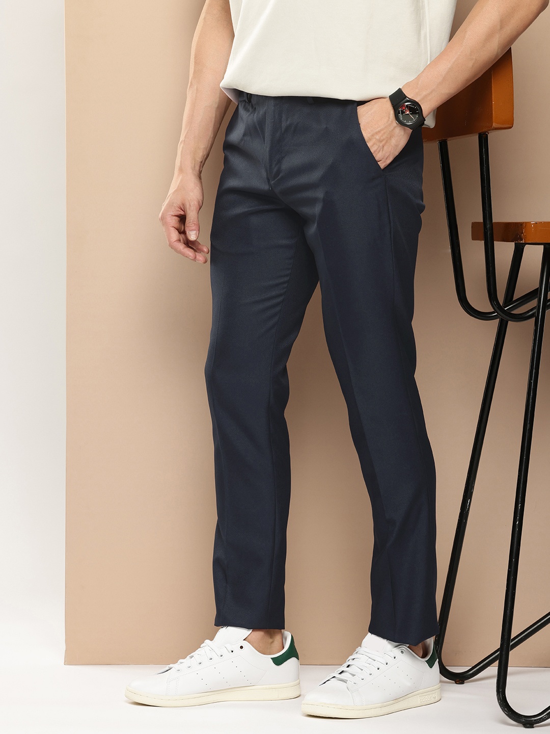

encore by INVICTUS Men Textured Trousers, Navy blue