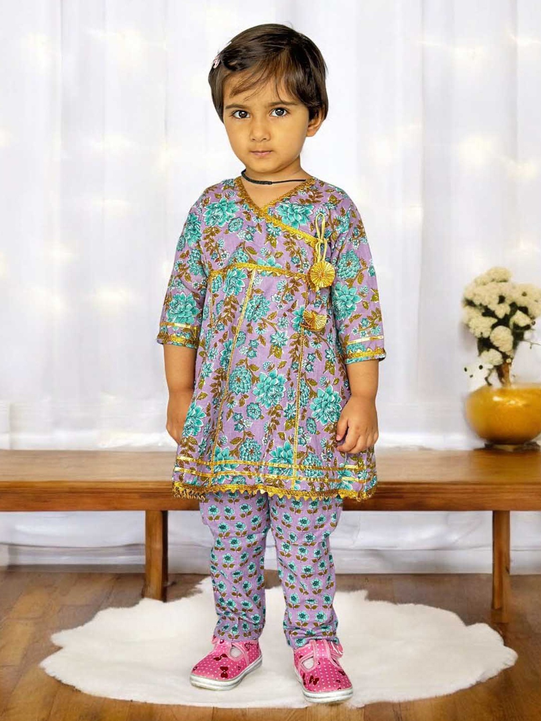 

LITTLE GINNIE Girls Floral Printed Angrakha Pure Cotton Kurti with Trousers, Purple