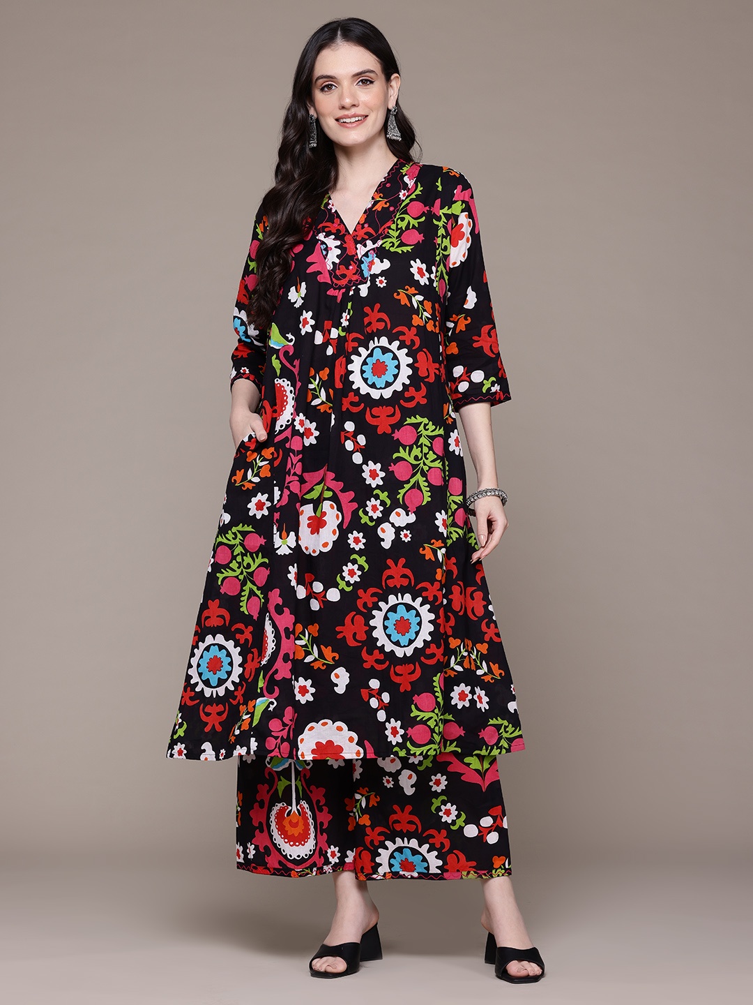 

Readiprint Tribal Printed Pleated Thread Work Pure Cotton Kurta with Palazzos, Black