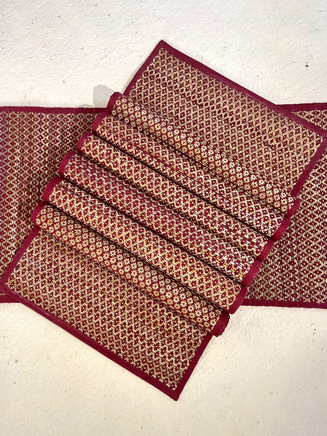 

MAATIR DESIGNS Red & Beige 7 Pieces Table Mats & Runner Set