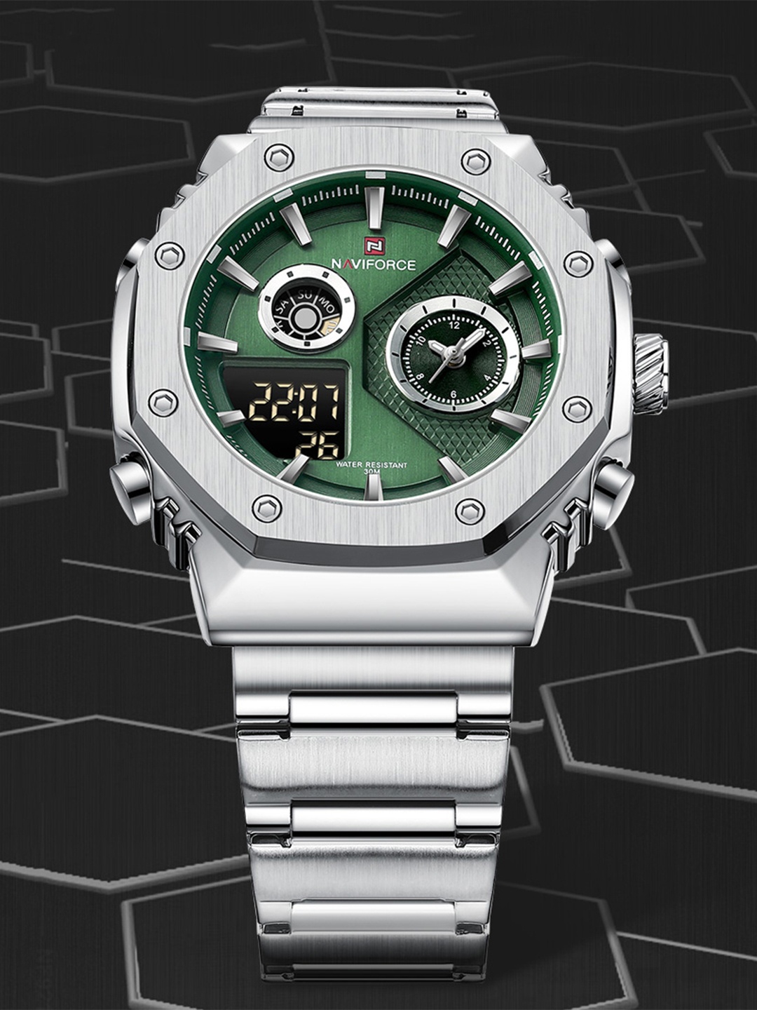 

Naviforce Men Brass Skeleton Dial & Stainless Steel, Silver