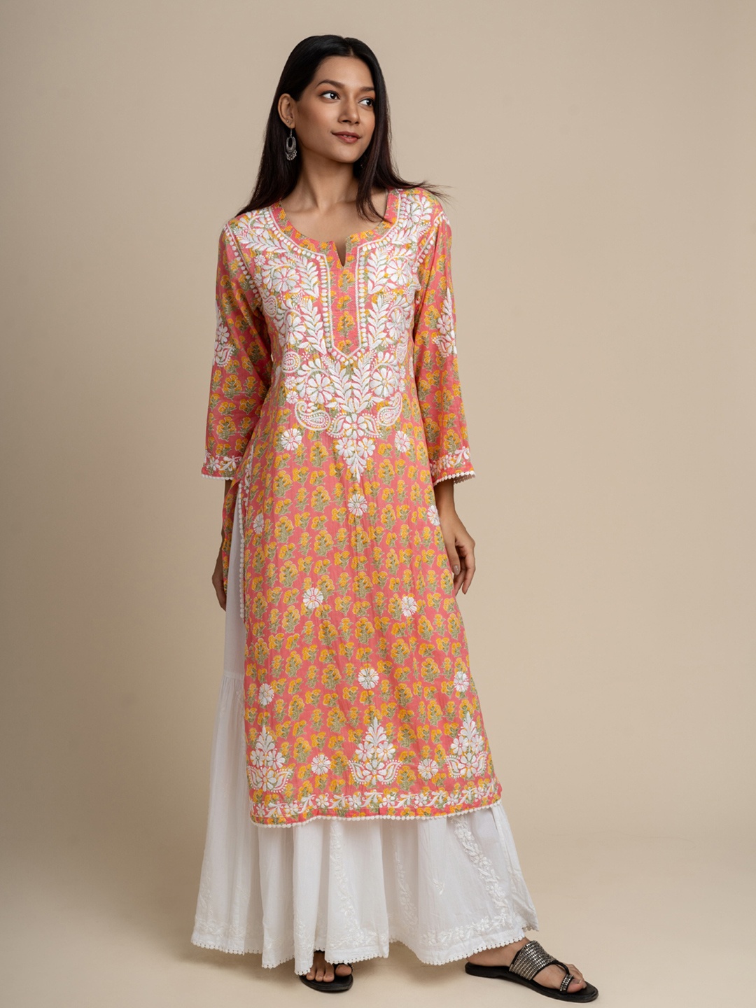 

Hastya Kala Floral Printed Chikankari Notch Neck Straight Kurta, Pink