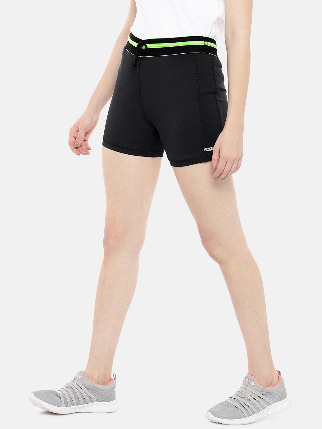 

Sweet Dreams Women Black Solid Regular Fit Sports Shorts