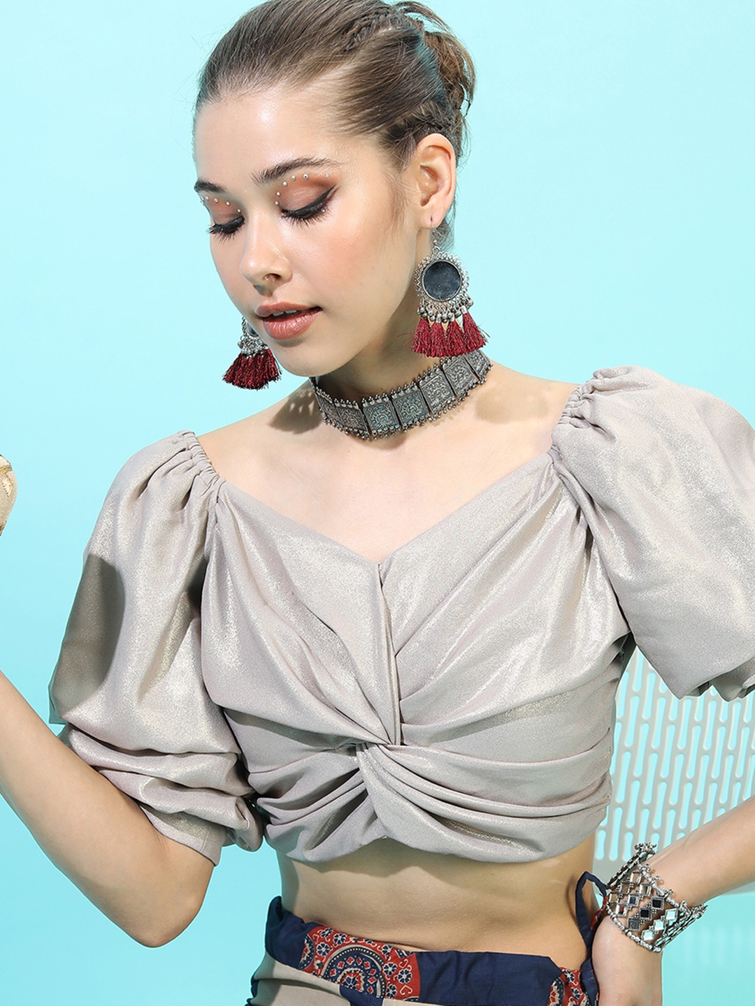 

Vishudh Sweetheart Neck Puff Sleeve Crop Top, Grey