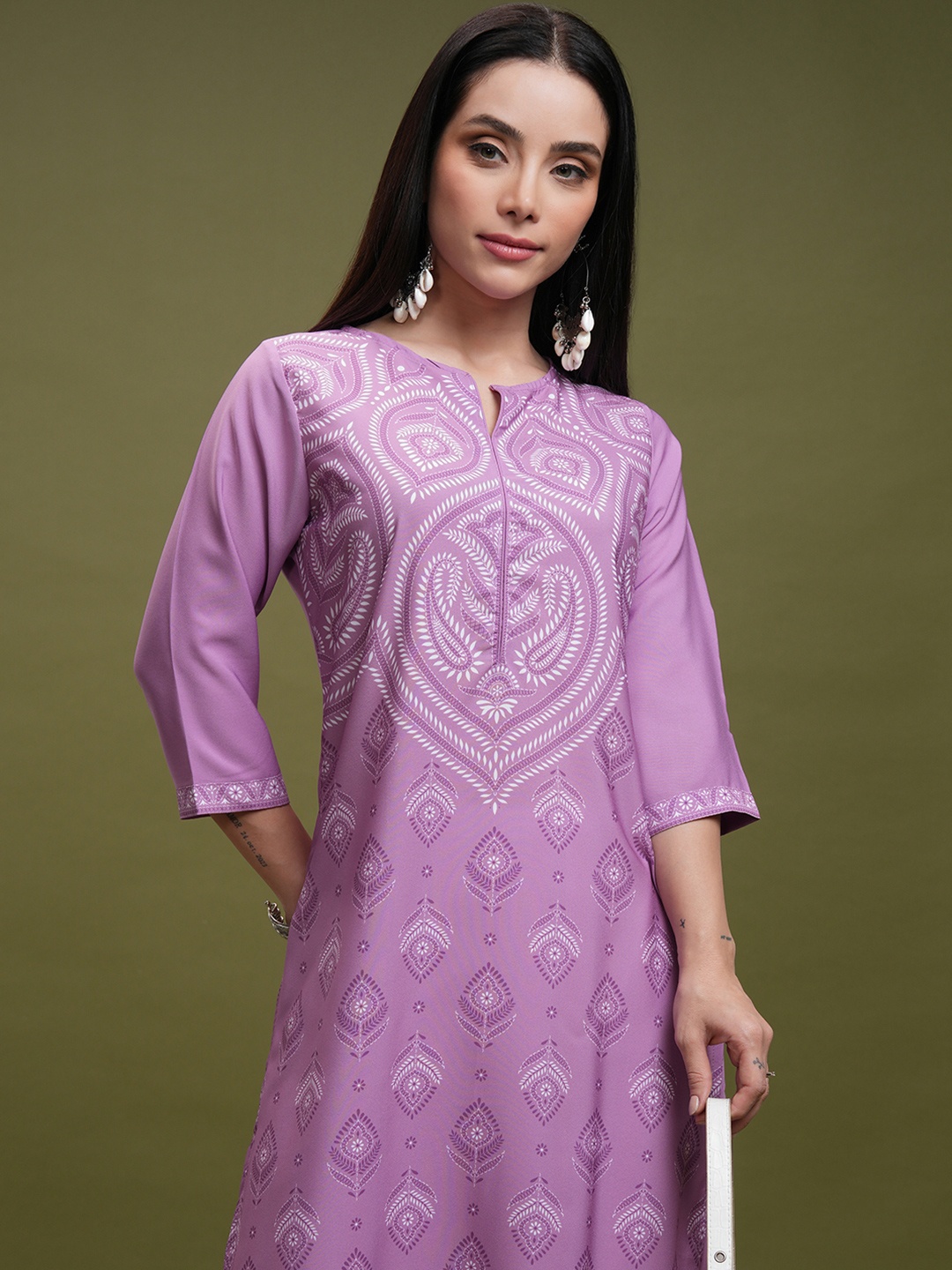 

Vishudh Purple Ethnic Motifs Printed Notch Neck Straight Kurta