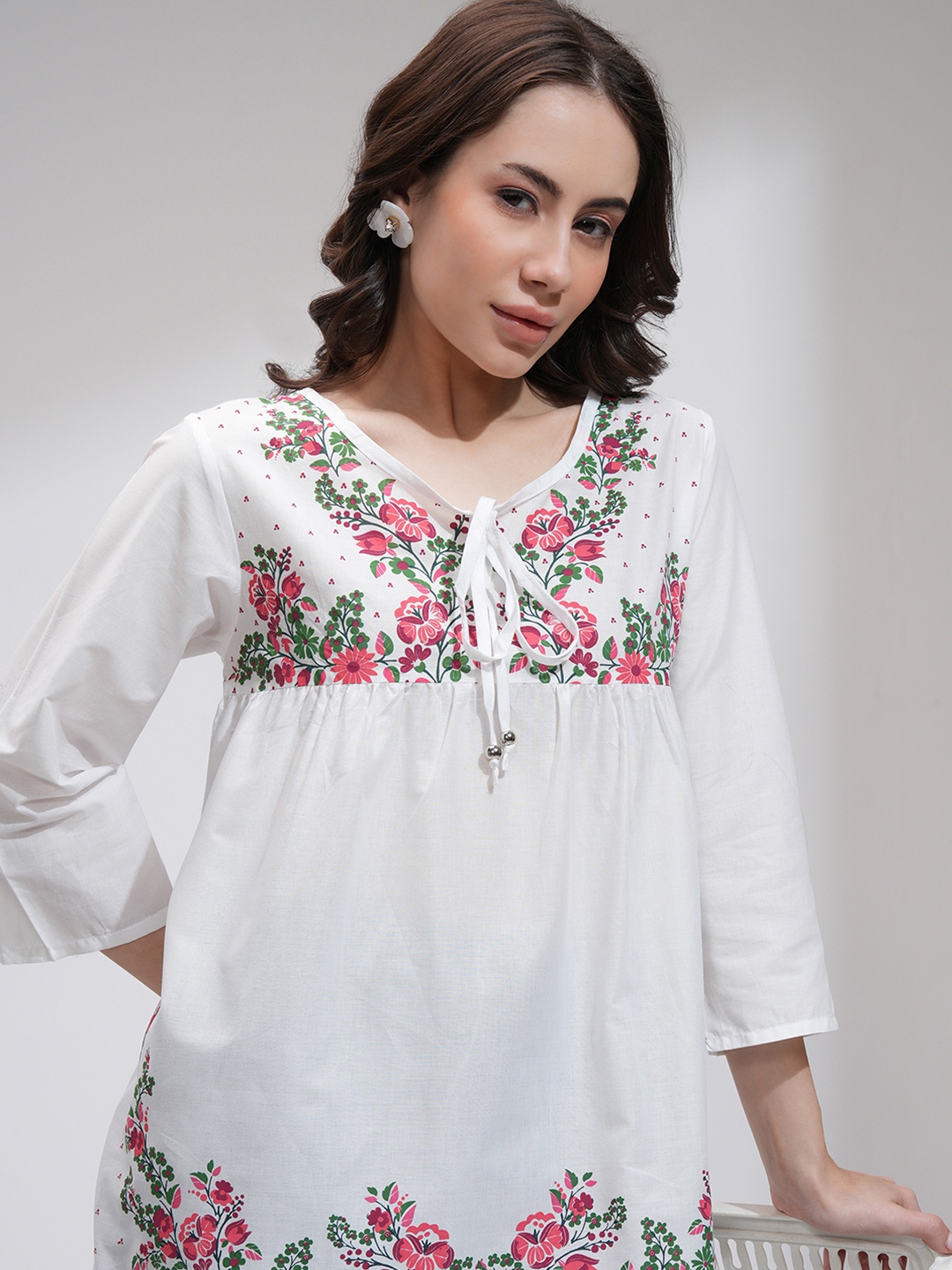 

Tokyo Talkies Cotton Top, Off white