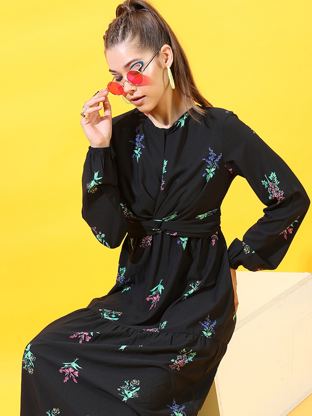 

Tokyo Talkies Women Floral Printed A-Line Midi Dress, Black