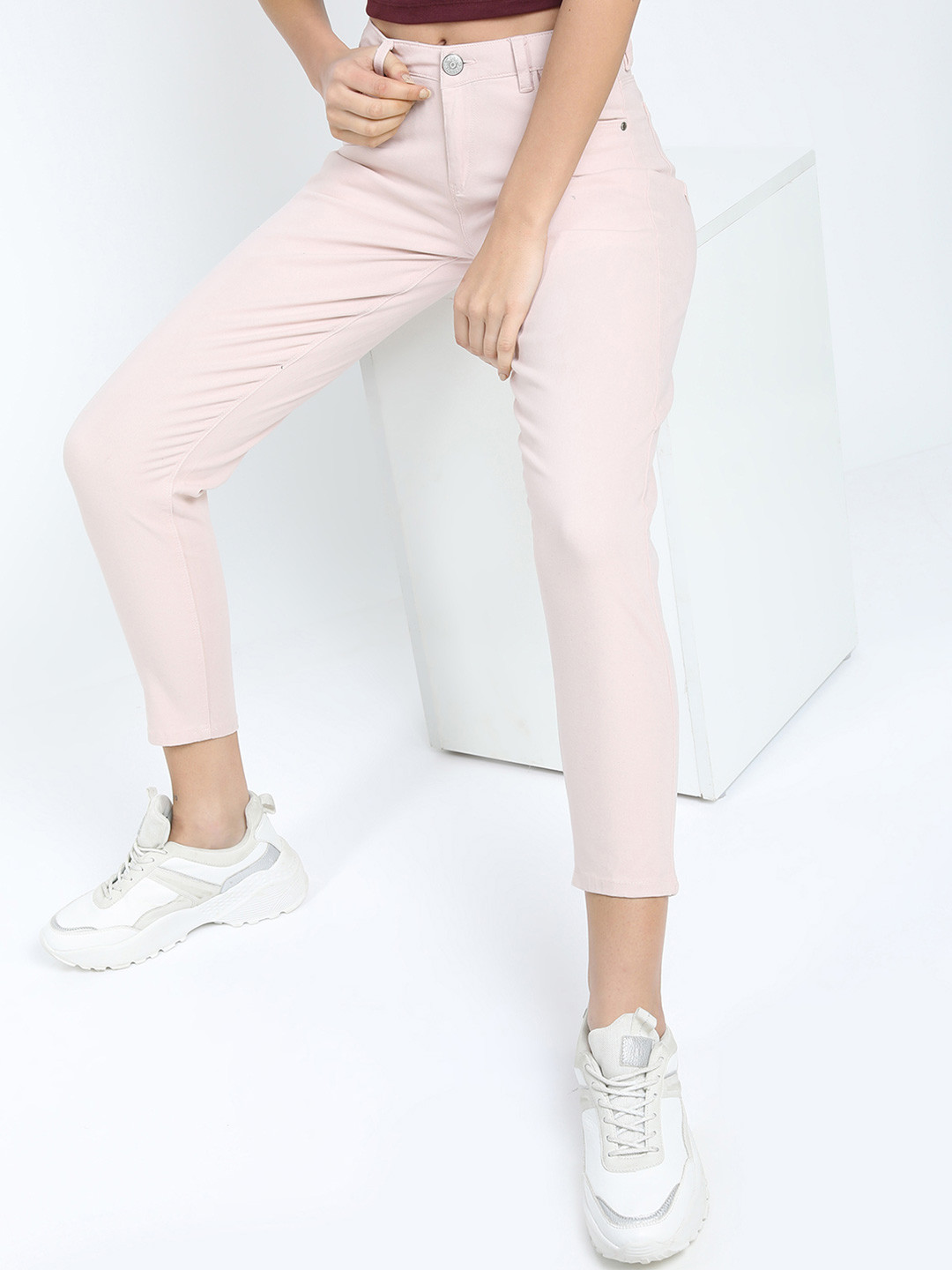 

Tokyo Talkies Women Solid Tapered Fit Chinos Trousers, Pink
