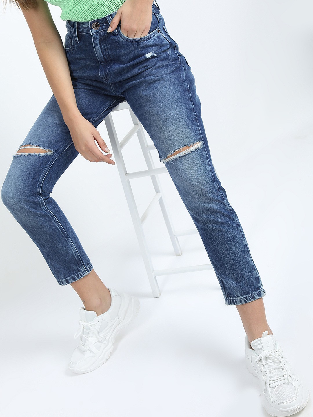 

Tokyo Talkies Women Slim Fit Highly Distressed Light Fade Jeans, Blue