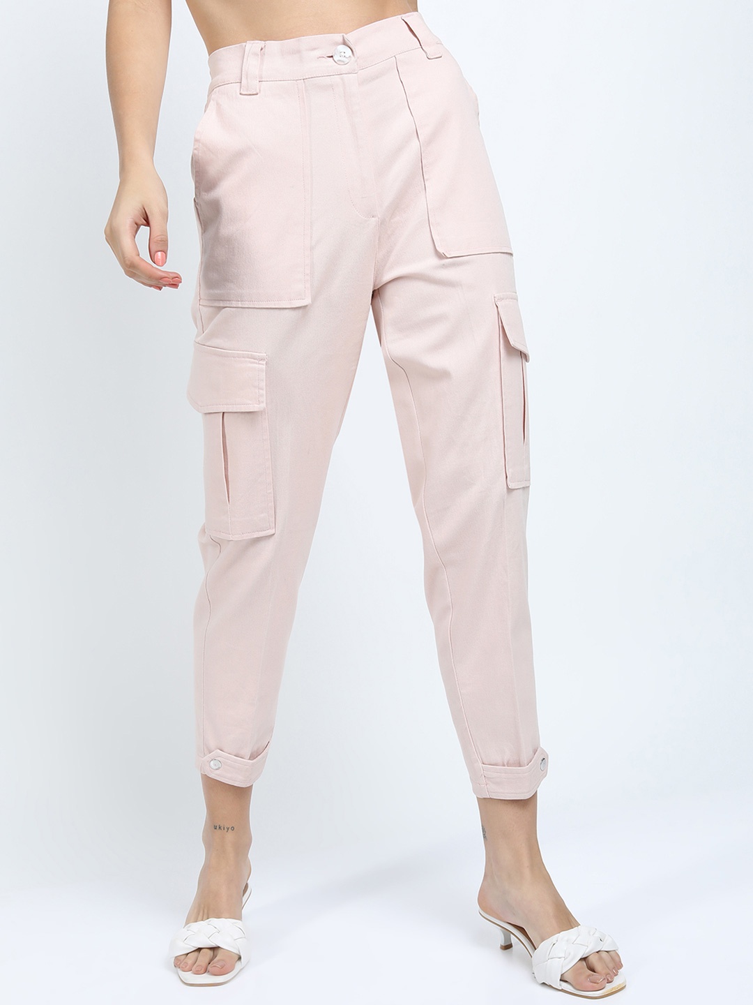 

Tokyo Talkies Women Tapered Fit Cargos Trousers, Pink