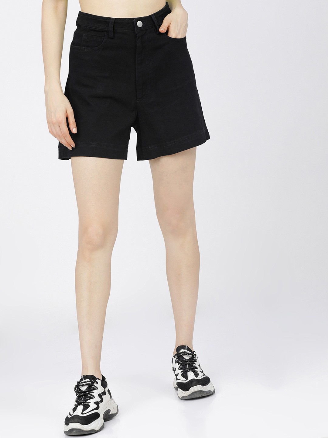 

Tokyo Talkies Women Solid Chino Shorts, Black
