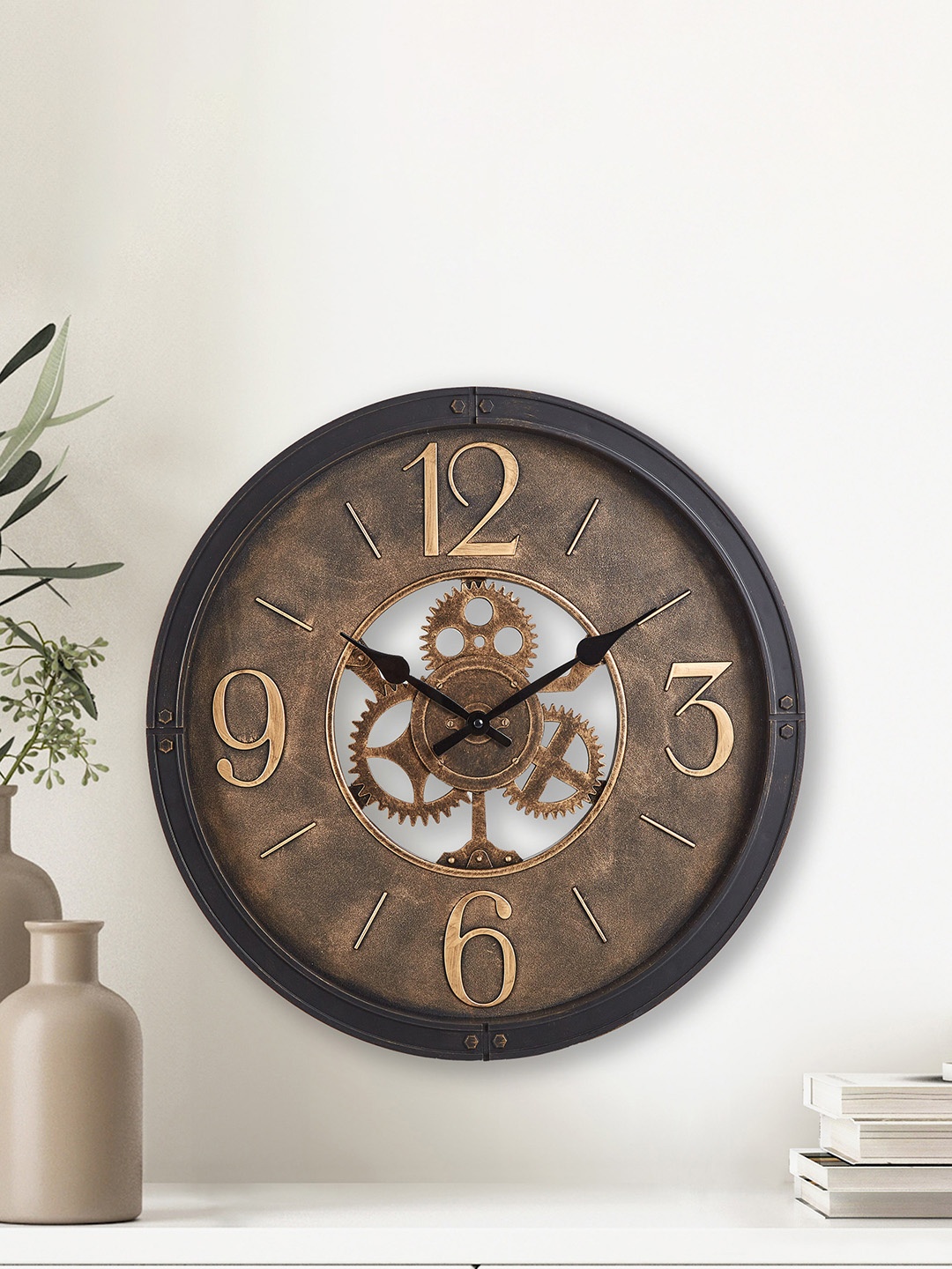 

Home Centre Corsica Fortune Bronze-Toned Textured Round Contemporary Analogue Wall Clock