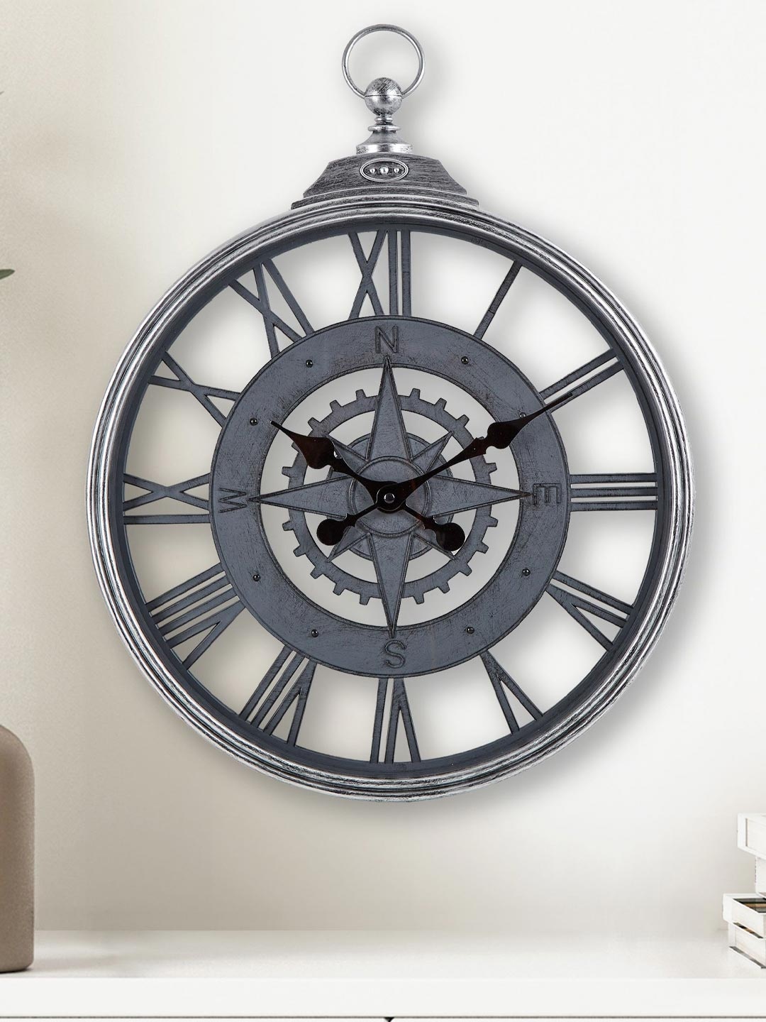 

Home Centre Corsica Fortune Silver-Toned Textured Round Contemporary Analogue Wall Clock