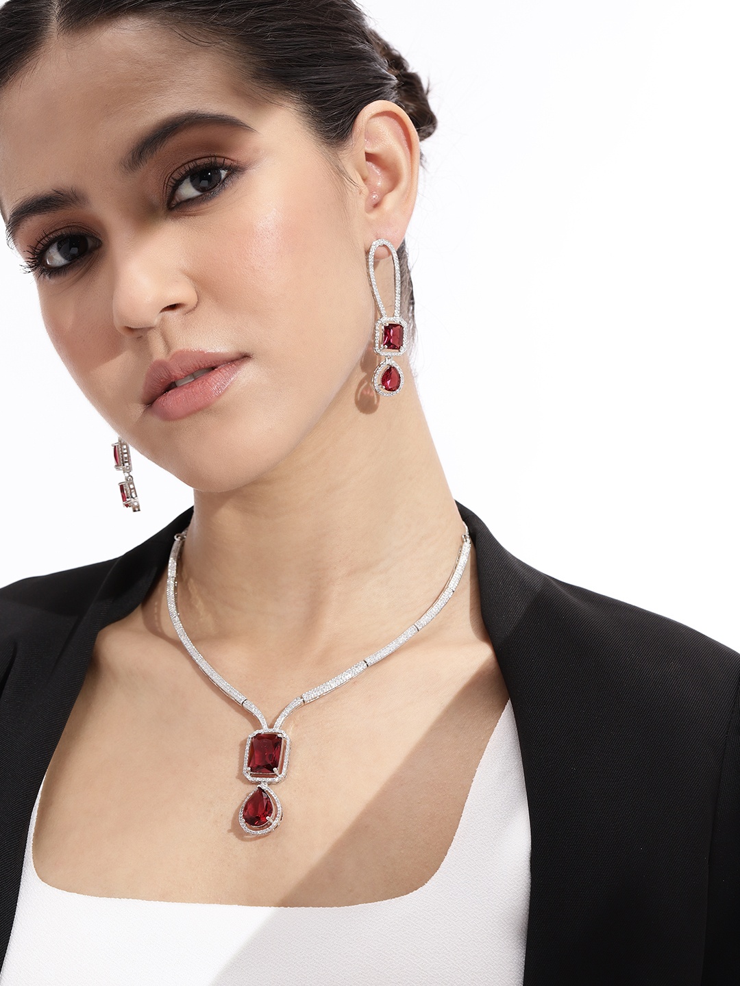 

Niska Cubic Zirconia Studded Jewellery Set, Pink