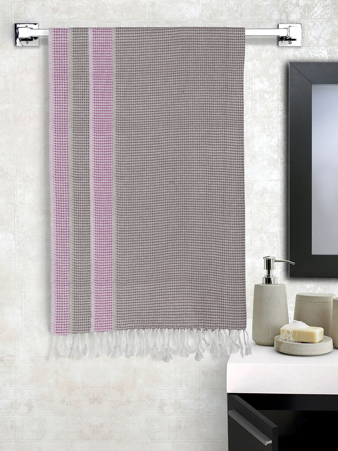 

KLOTTHE Black & Purple 4 Pieces Checked Pure Cotton Bath Towels, Green