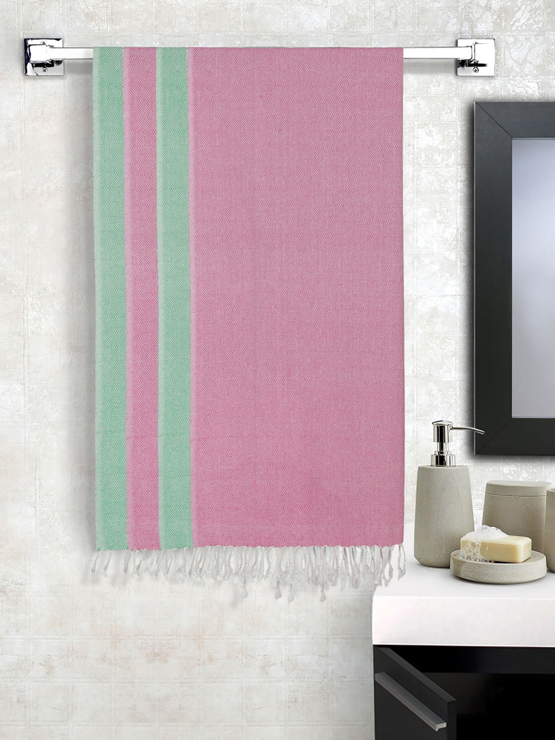 

KLOTTHE Pink & Green 4 Pieces Pure Cotton 550 GSM Bath Towels