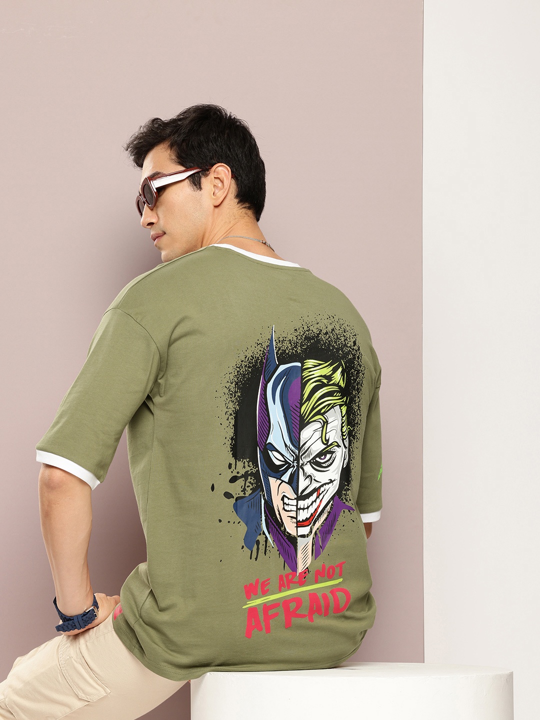 

Kook N Keech Batman Printed Drop-Shoulder Sleeves Oversized Pure Cotton T-shirt, Olive