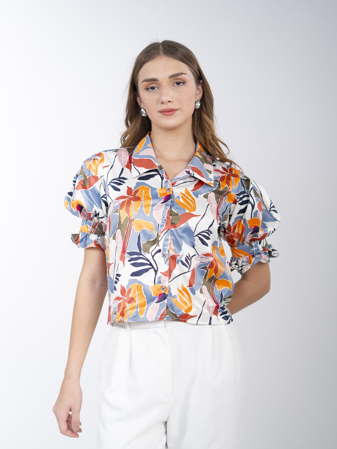 

Stylecast X Hersheinbox Floral Print Satin-Finish Shirt Style Top, Multi