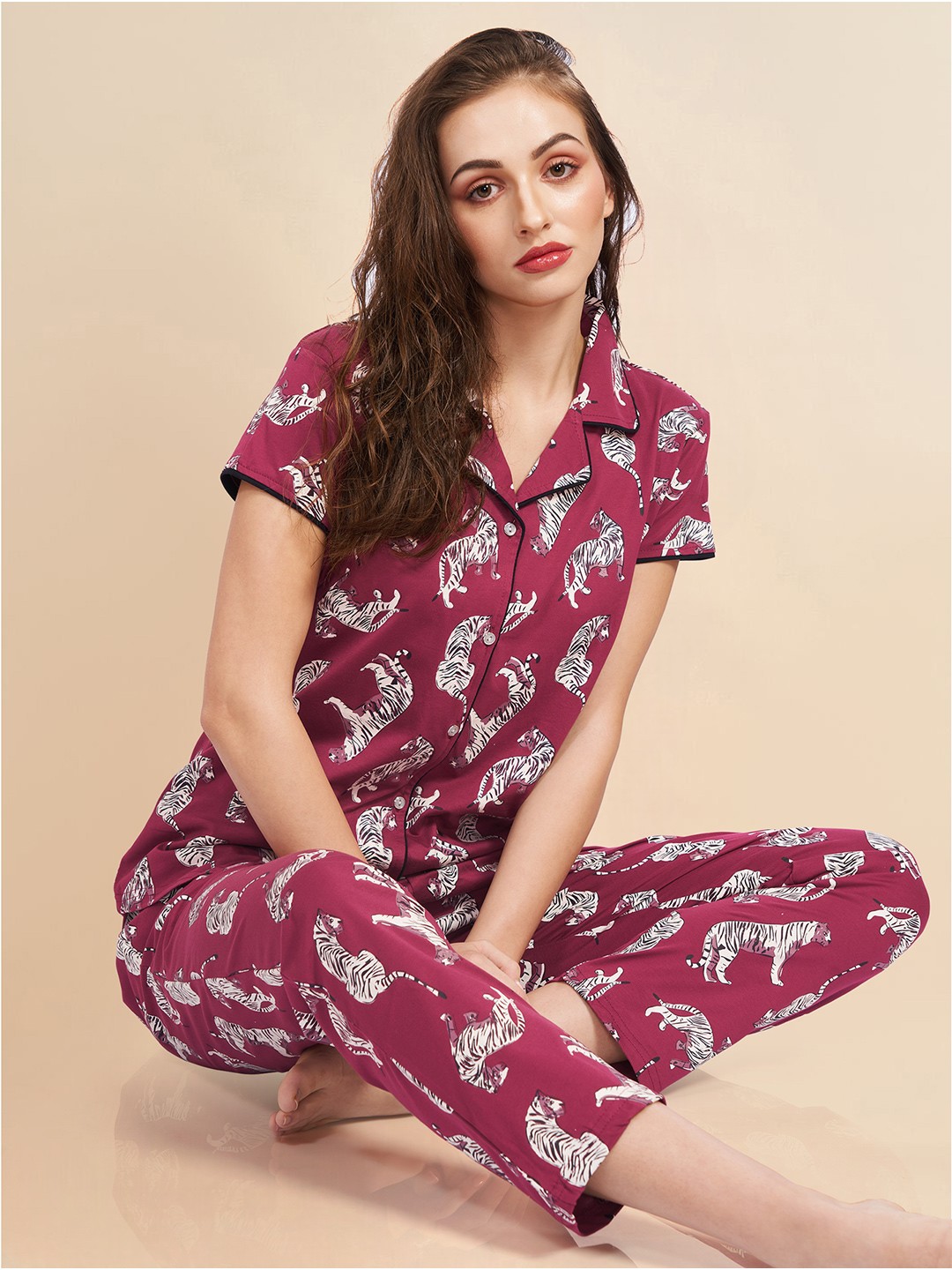 

PASTEL CLIP Women Printed Night suit, Maroon