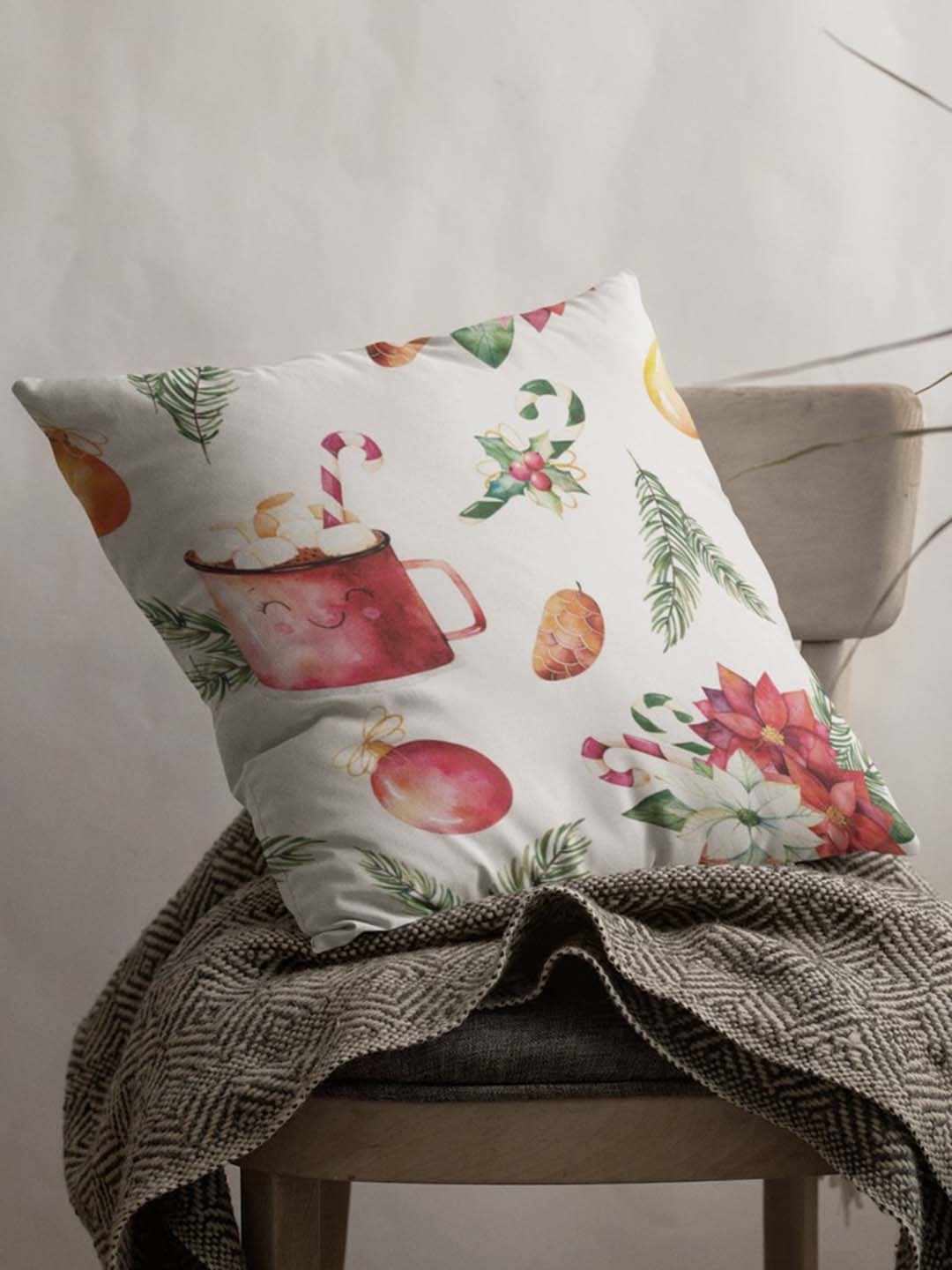 

THEYAYACAFE White & Red Floral Velvet Square Cushion Covers