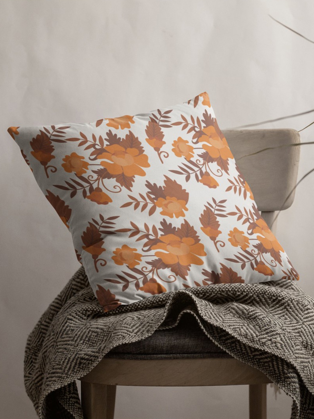 

THEYAYACAFE White & Brown Floral Square Cushion Cover
