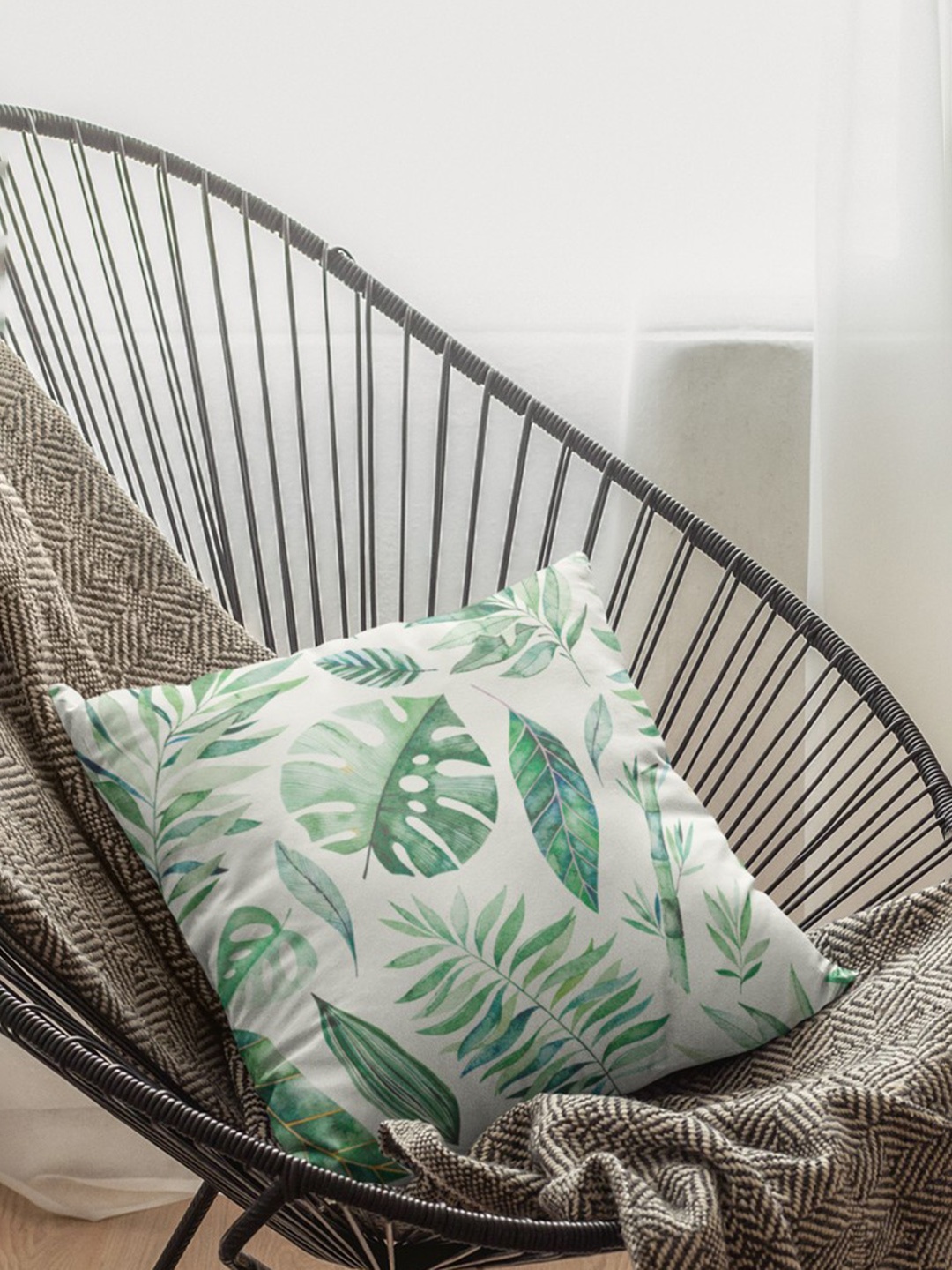 

THEYAYACAFE White & Green Floral Square Cushion Covers