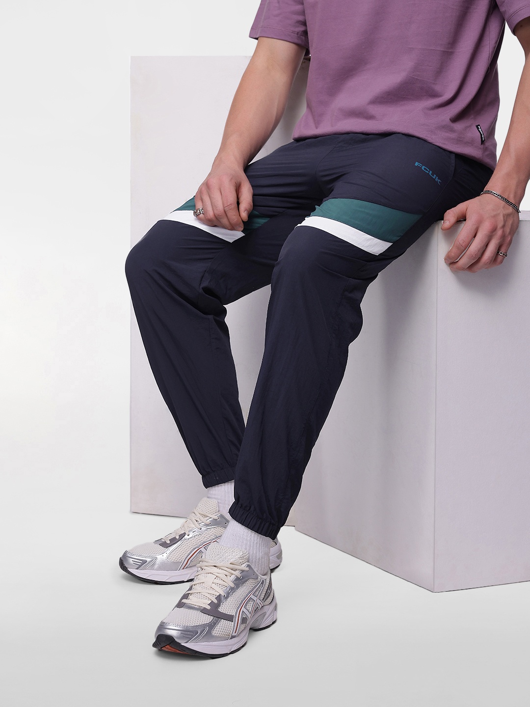 

FCUK Men Relaxed Fit Joggers, Navy blue