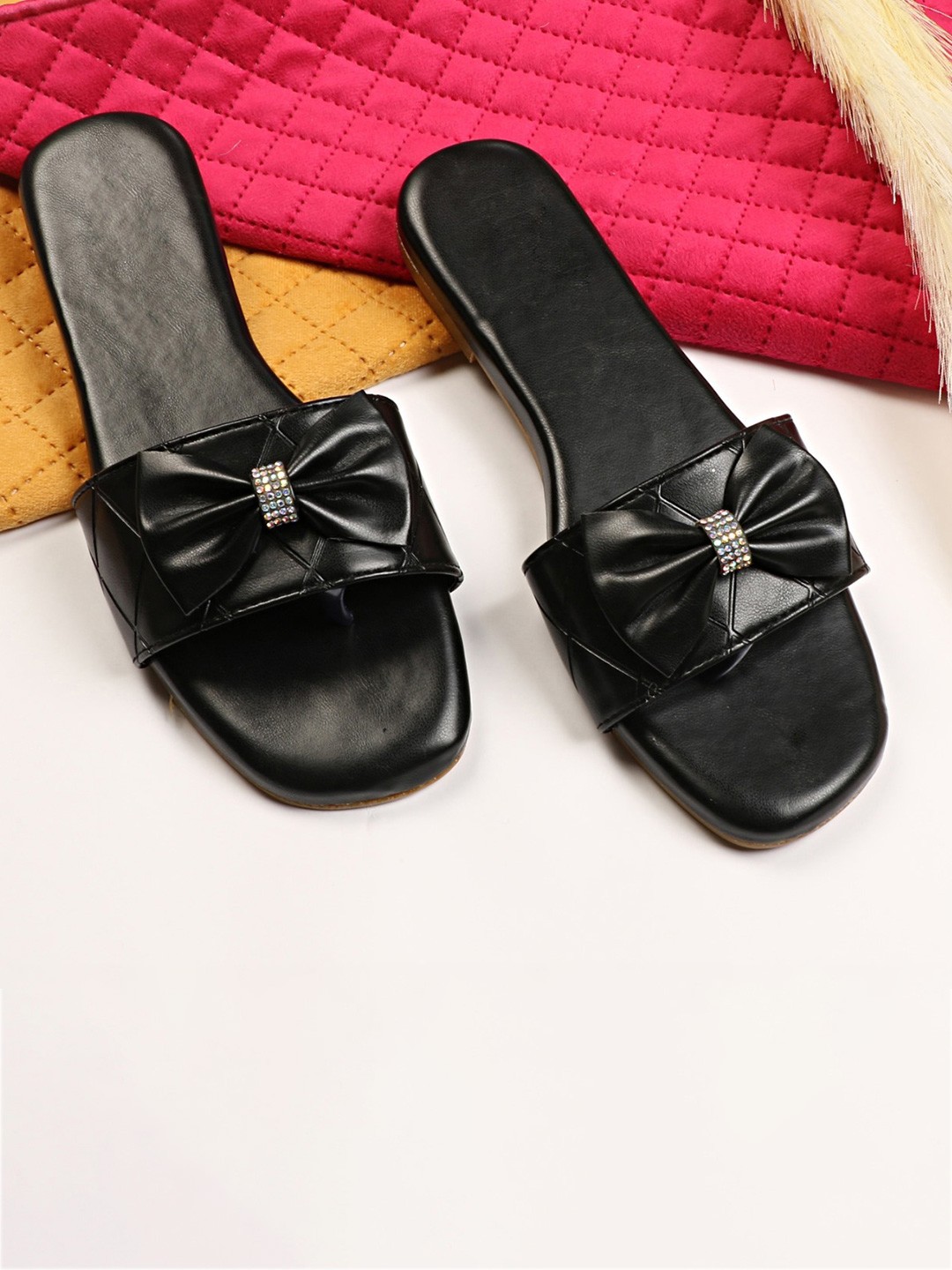 

BAESD Women Embellished T-Strap Flats with Bows, Black