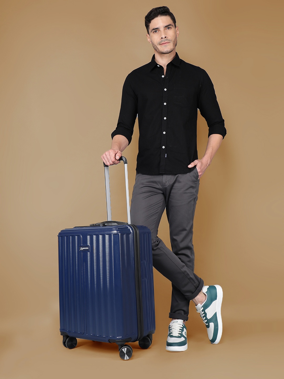 

MOVE-MEANT Roamify Polycarbonate 8 wheel Hard Small Cabin Trolley Suitcase 55 cm, Navy blue