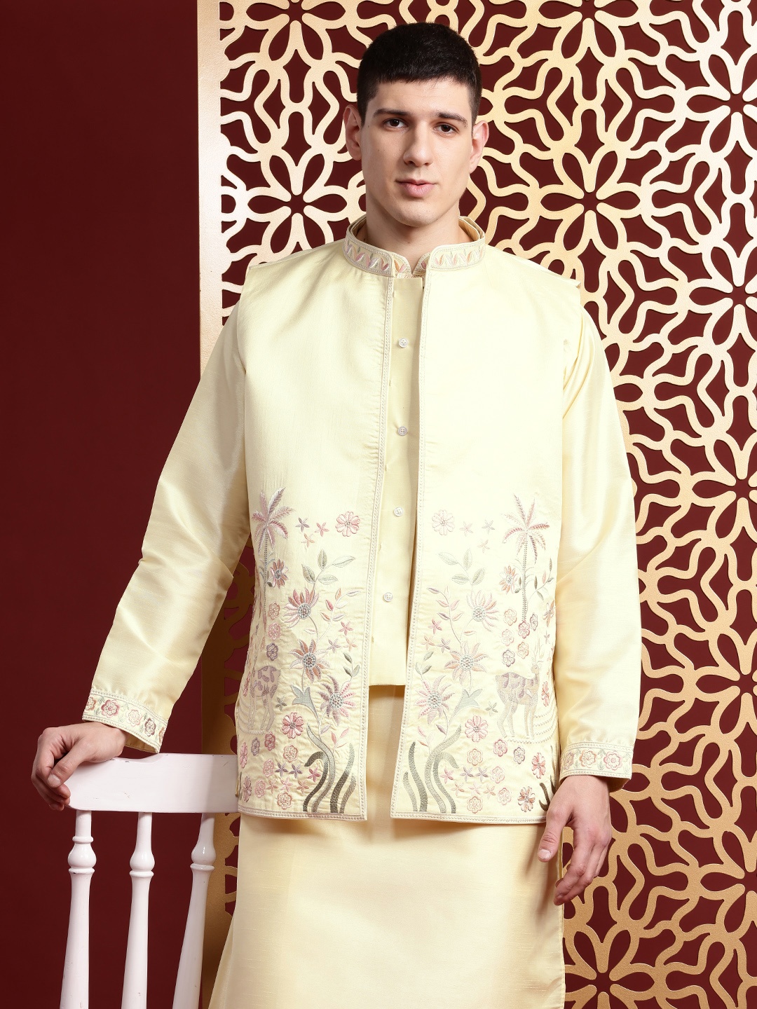 

MANQ Floral Embroidered Sequinned Pure Cotton Kurta with Trousers, Yellow