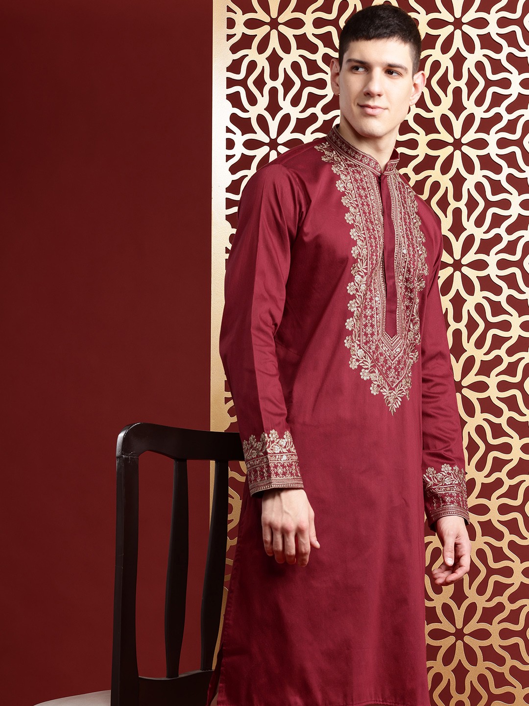 

MANQ Floral Embroidered Sequinned Pure Cotton Kurta with Churidar, Maroon