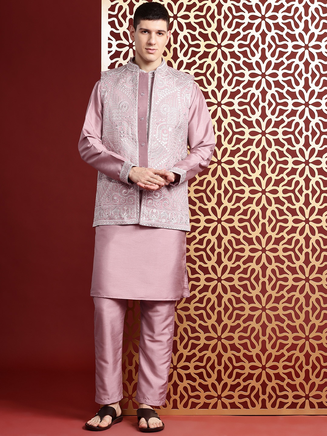 

MANQ Ethnic Motifs Embroidered Sequinned Pure Cotton Kurta with Trousers & Nehru Jacket, Mauve