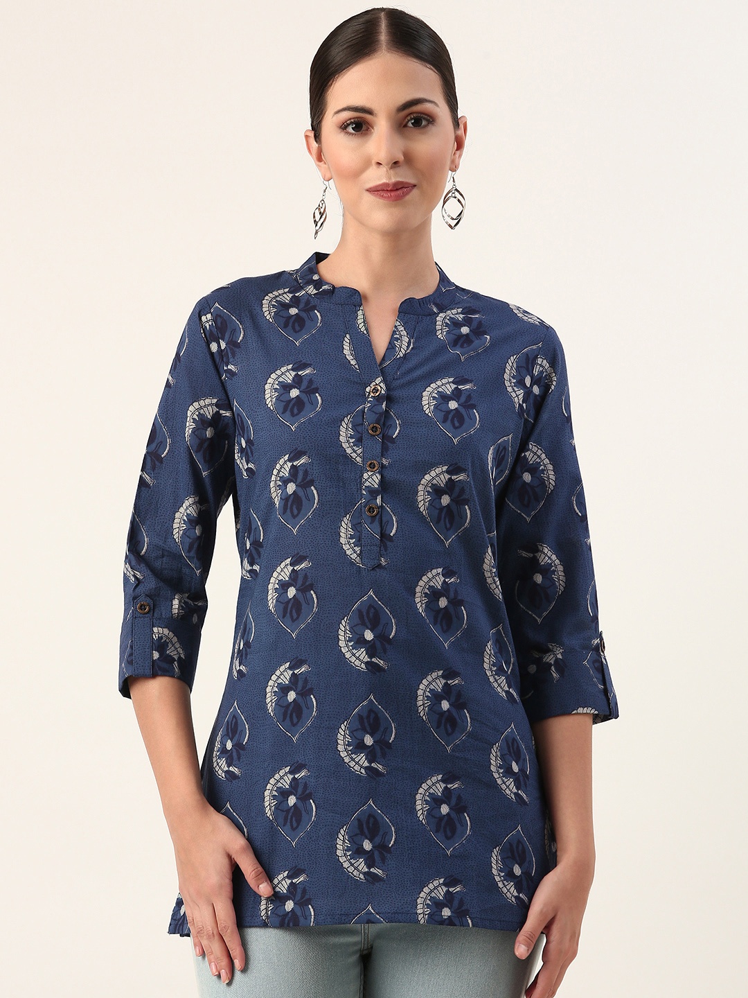 

AMUKTI Mandarin Collar Ethnic Motifs Cotton Tunic, Navy blue