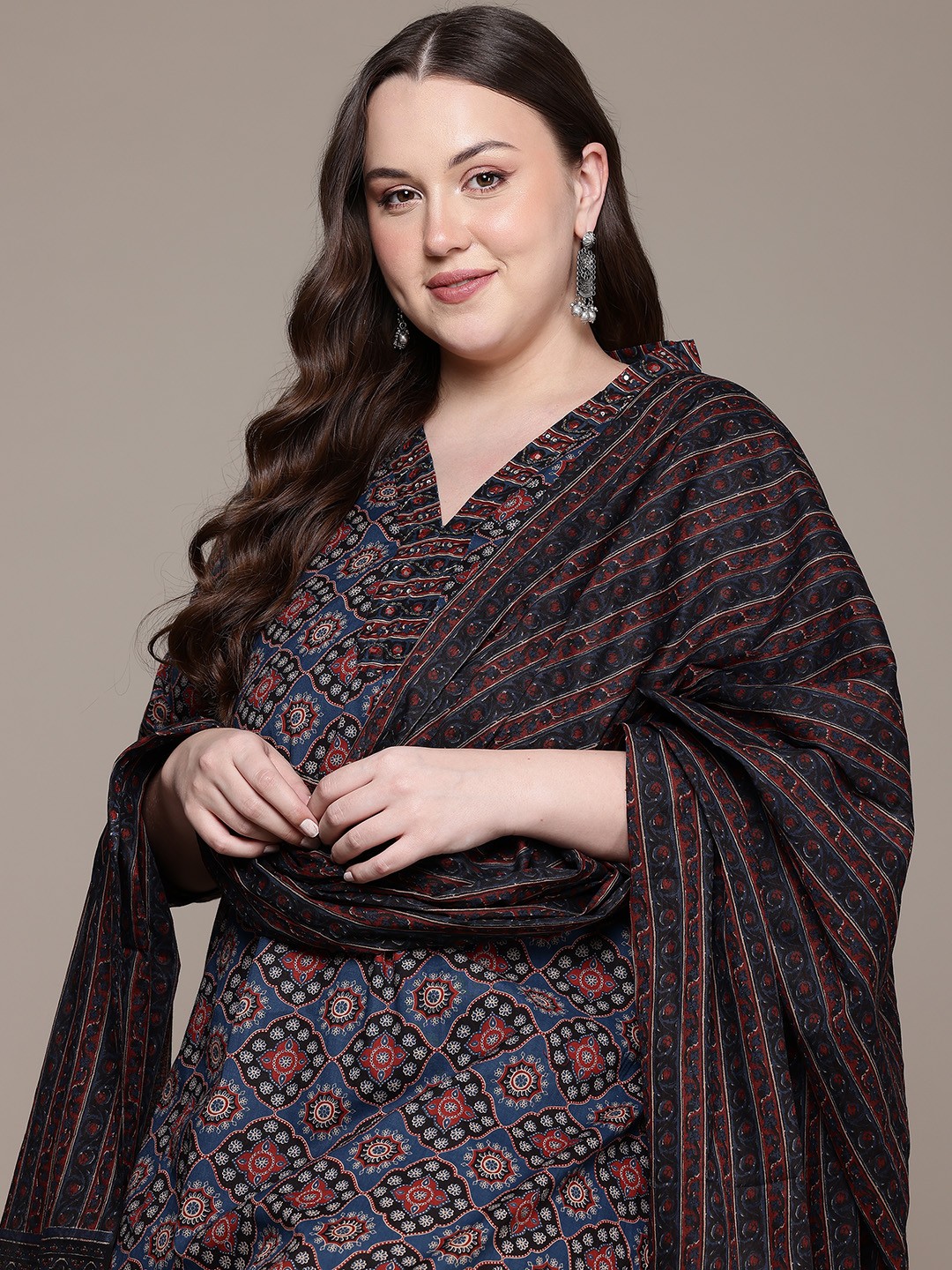 

Readiprint Plus Size Floral Printed Sequinned Pure Cotton Kurta Set, Navy blue