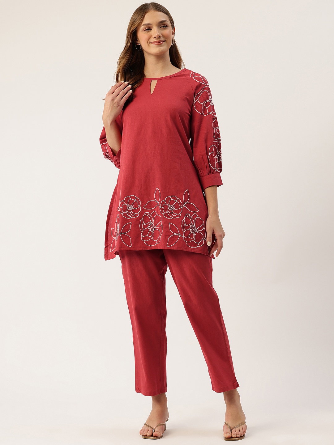 

MISRI Embroidered Pure Cotton Co-Ords, Red