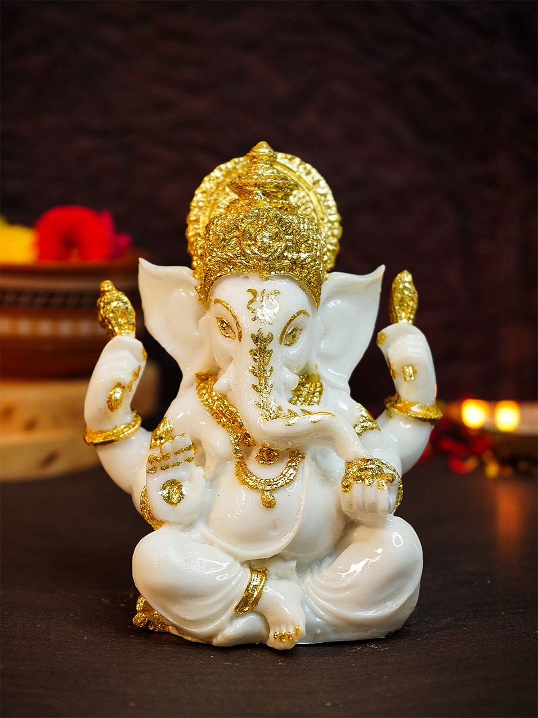 

Ekhasa White Lord Ganesha Religious Idol Showpiece