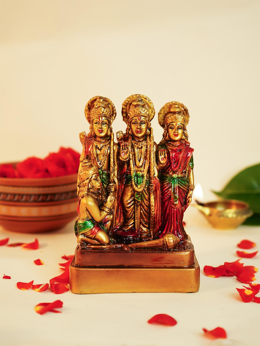 

Ekhasa Red & Gold Toned Religious Idol Showpiece