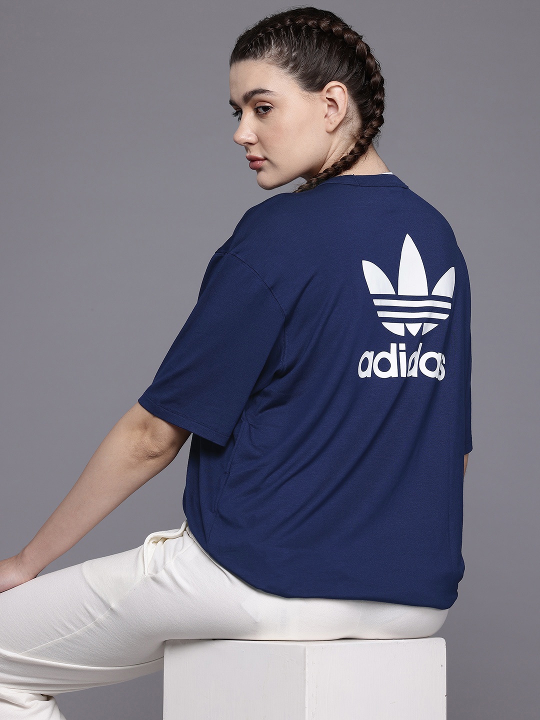 

ADIDAS Originals Relaxed Fit Trefoil Tee, Navy blue